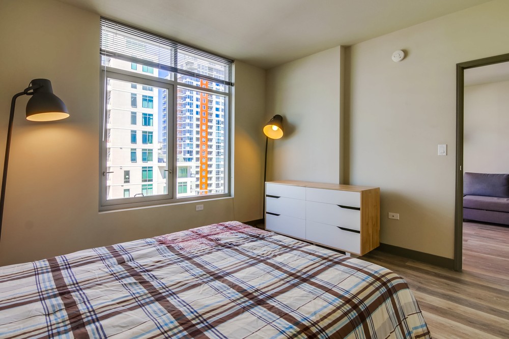 Virtual tour photo 20 of 31 for 425 W Beech St #1107