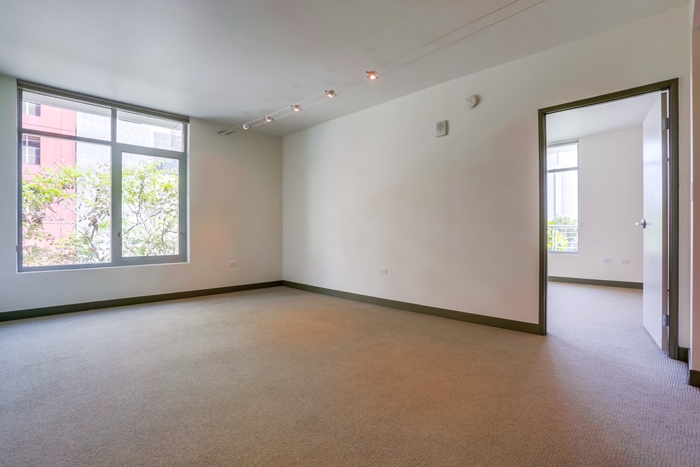 Virtual tour photo 8 of 28 for 425 W Beech St