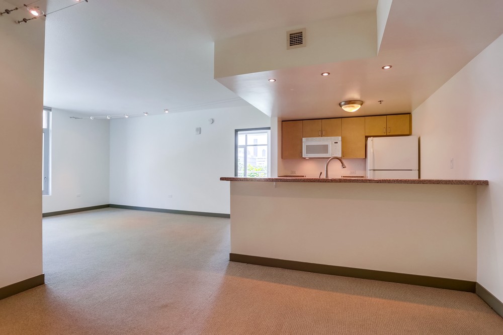 Virtual tour photo 11 of 28 for 425 W Beech St