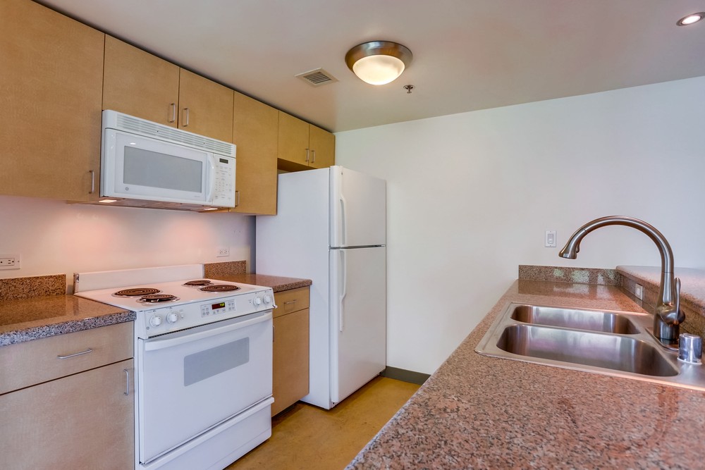 Virtual tour photo 14 of 28 for 425 W Beech St