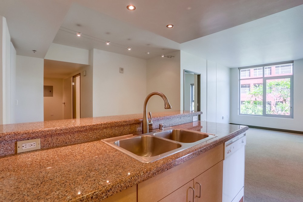 Virtual tour photo 17 of 28 for 425 W Beech St