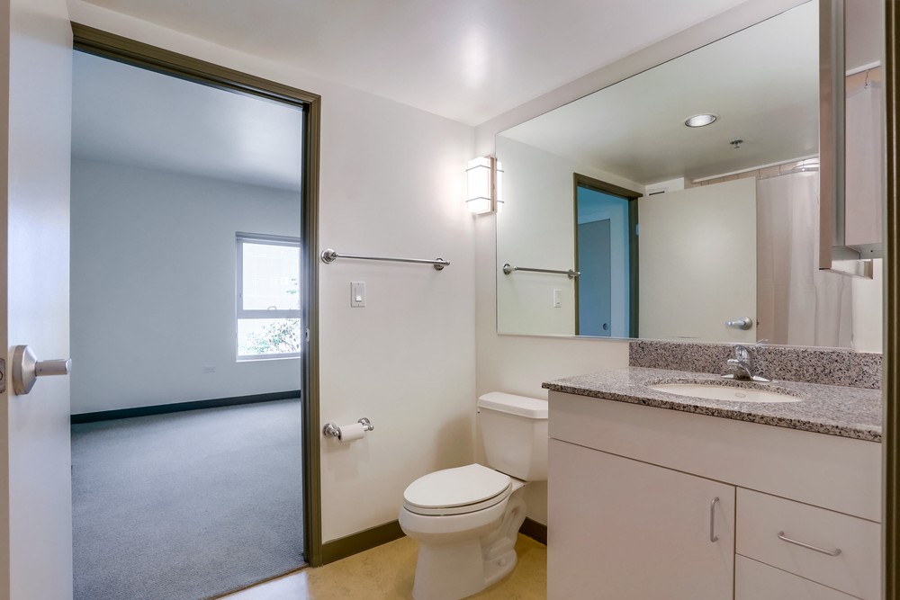 Virtual tour photo 24 of 28 for 425 W Beech St