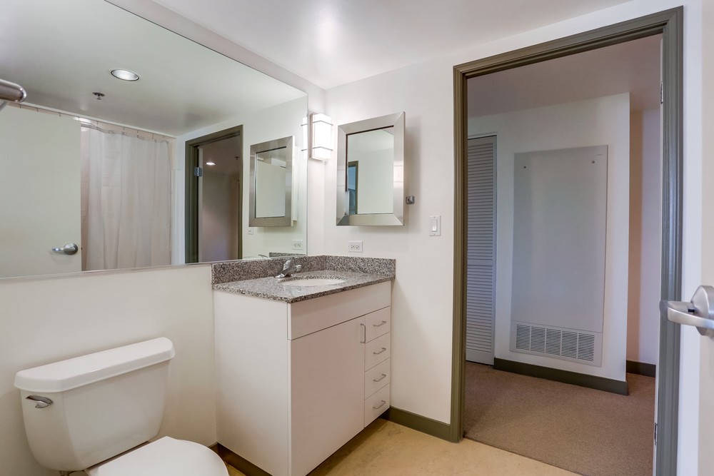 Virtual tour photo 25 of 28 for 425 W Beech St