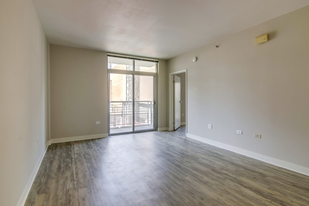 Virtual tour photo 9 of 30 for 425 W Beech St #311