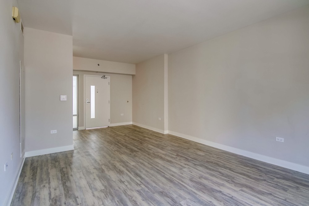 Virtual tour photo 12 of 30 for 425 W Beech St #311