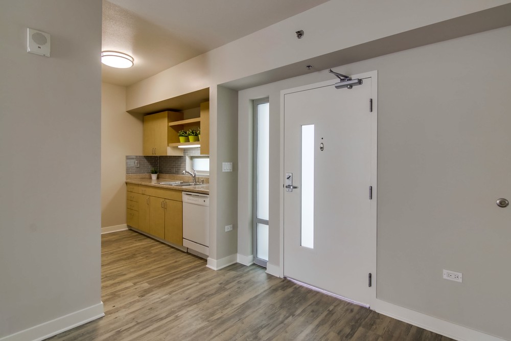 Virtual tour photo 19 of 30 for 425 W Beech St #311