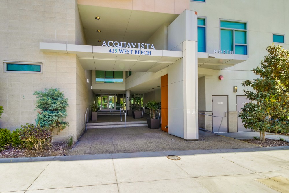 Virtual tour photo 4 of 35 for 425 W Beech St #956