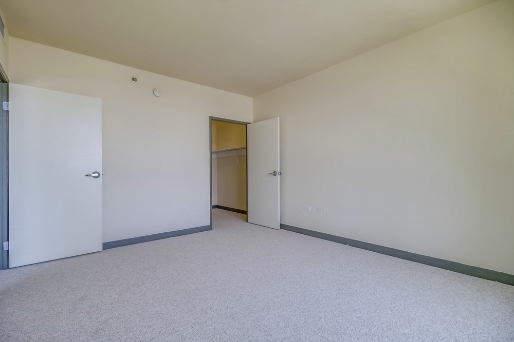 Virtual tour photo 22 of 35 for 425 W Beech St #956