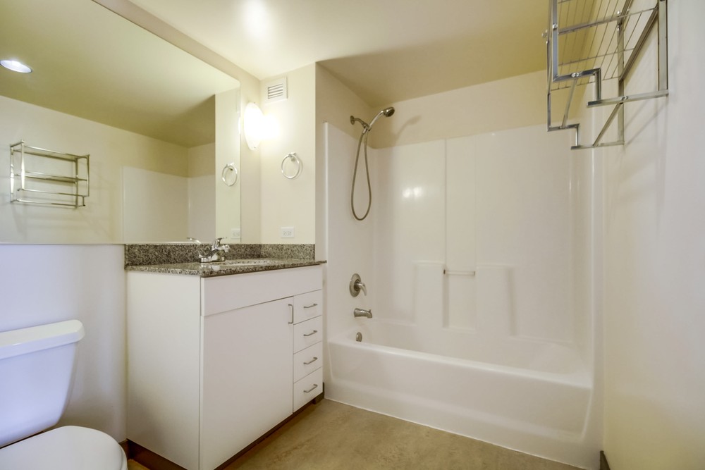 Virtual tour photo 28 of 35 for 425 W Beech St #956