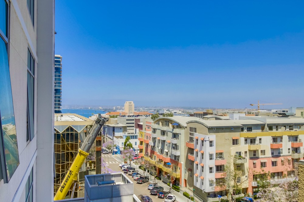 Virtual tour photo 33 of 35 for 425 W Beech St #956