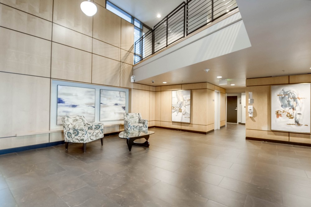 Virtual tour photo 7 of 44 for 425 W Beech St UNIT 1107