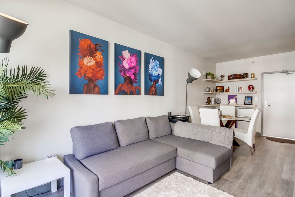 Virtual tour photo 15 of 44 for 425 W Beech St UNIT 1107