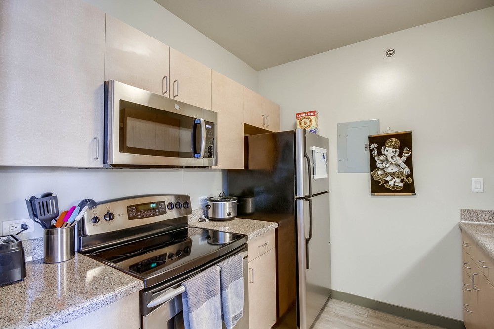 Virtual tour photo 22 of 44 for 425 W Beech St UNIT 1107
