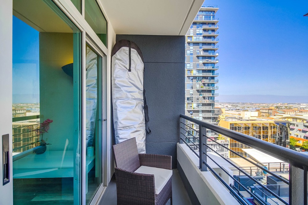 Virtual tour photo 34 of 44 for 425 W Beech St UNIT 1107