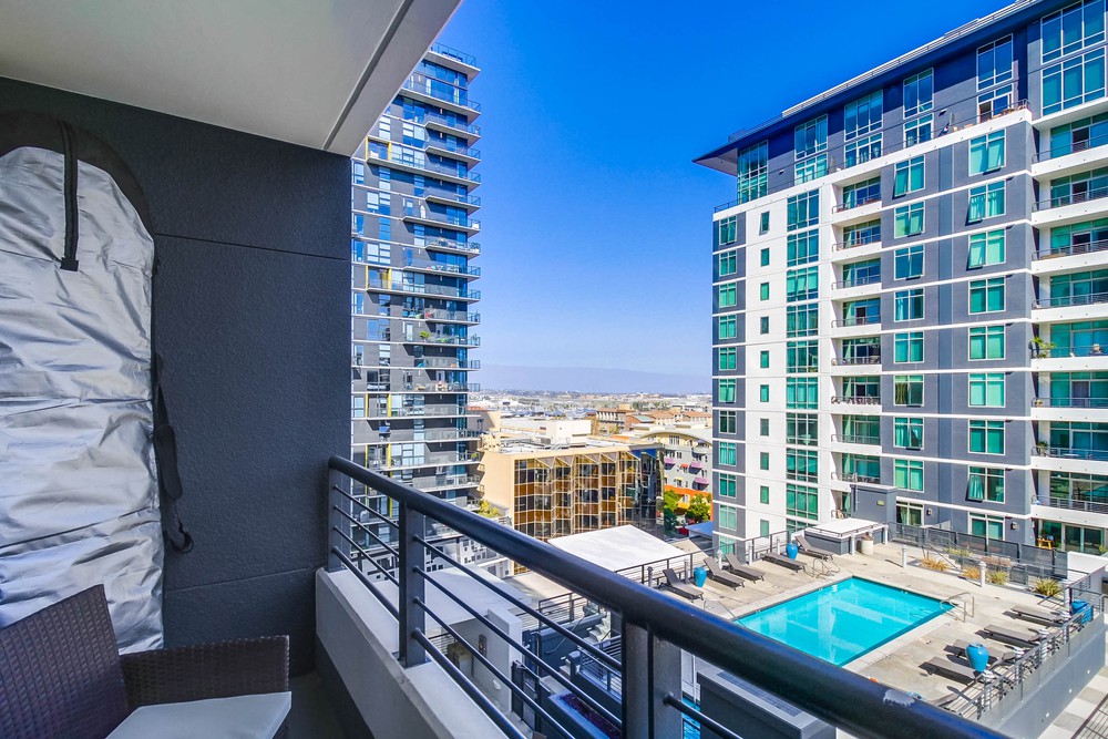Virtual tour photo 35 of 44 for 425 W Beech St UNIT 1107