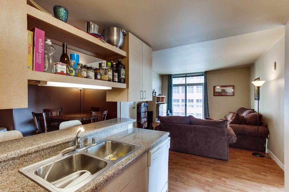 Virtual tour photo 5 of 19 for 425 West Beech Street #501