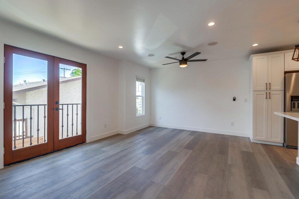 Virtual tour photo 4 of 29 for 4250 Cleveland Ave