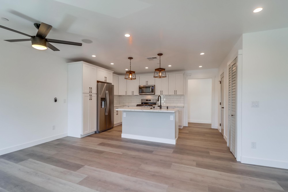 Virtual tour photo 6 of 29 for 4250 Cleveland Ave
