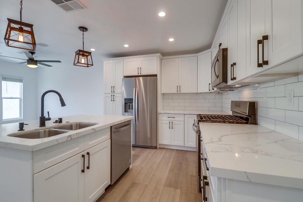 Virtual tour photo 10 of 29 for 4250 Cleveland Ave