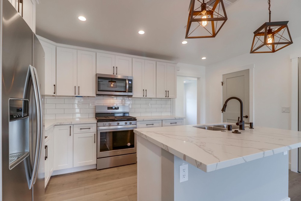 Virtual tour photo 14 of 29 for 4250 Cleveland Ave