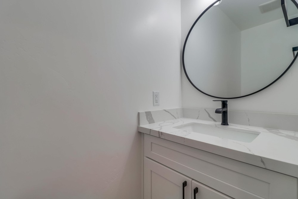 Virtual tour photo 16 of 29 for 4250 Cleveland Ave