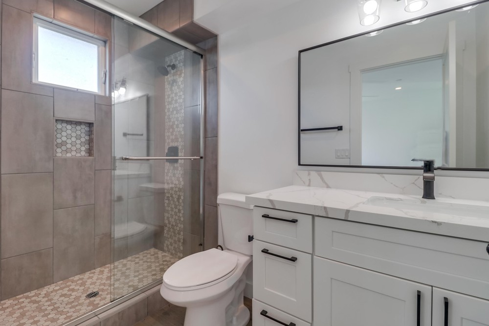 Virtual tour photo 22 of 29 for 4250 Cleveland Ave