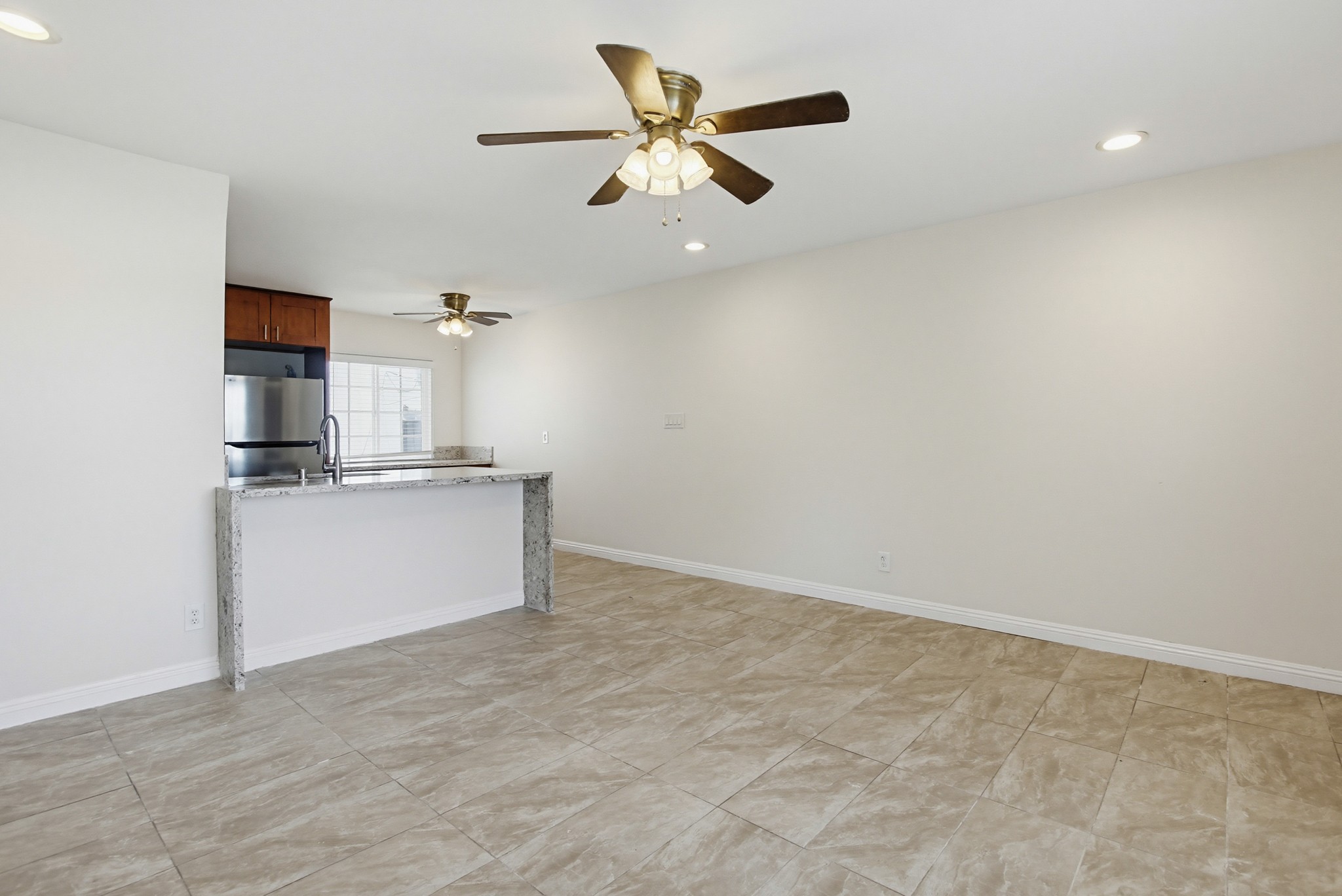 Virtual tour photo 10 of 52 for 4251-55 Altadena Ave.