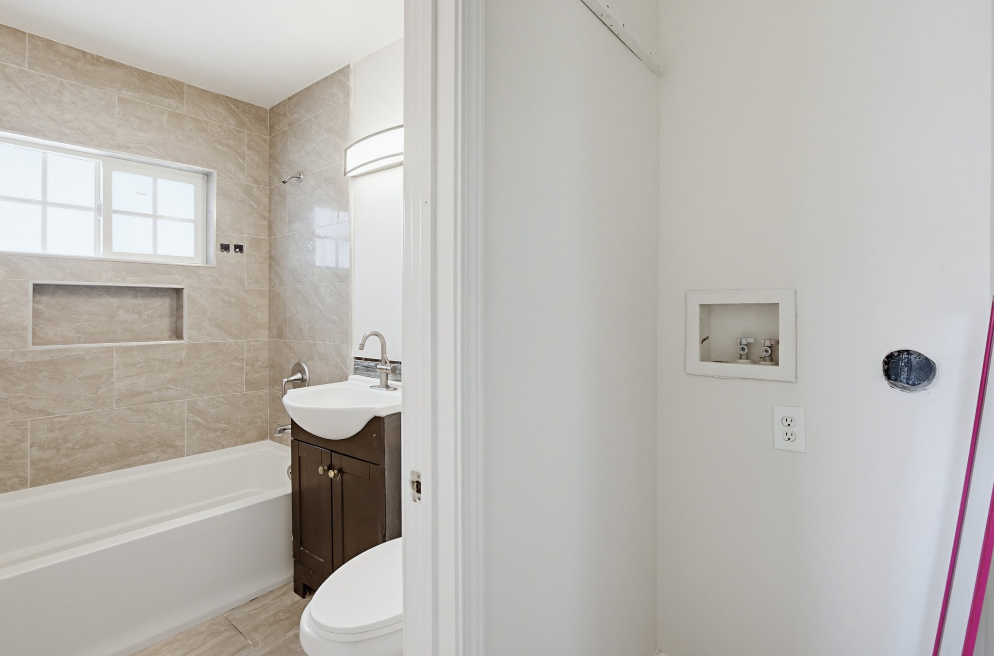 Virtual tour photo 25 of 52 for 4251-55 Altadena Ave.