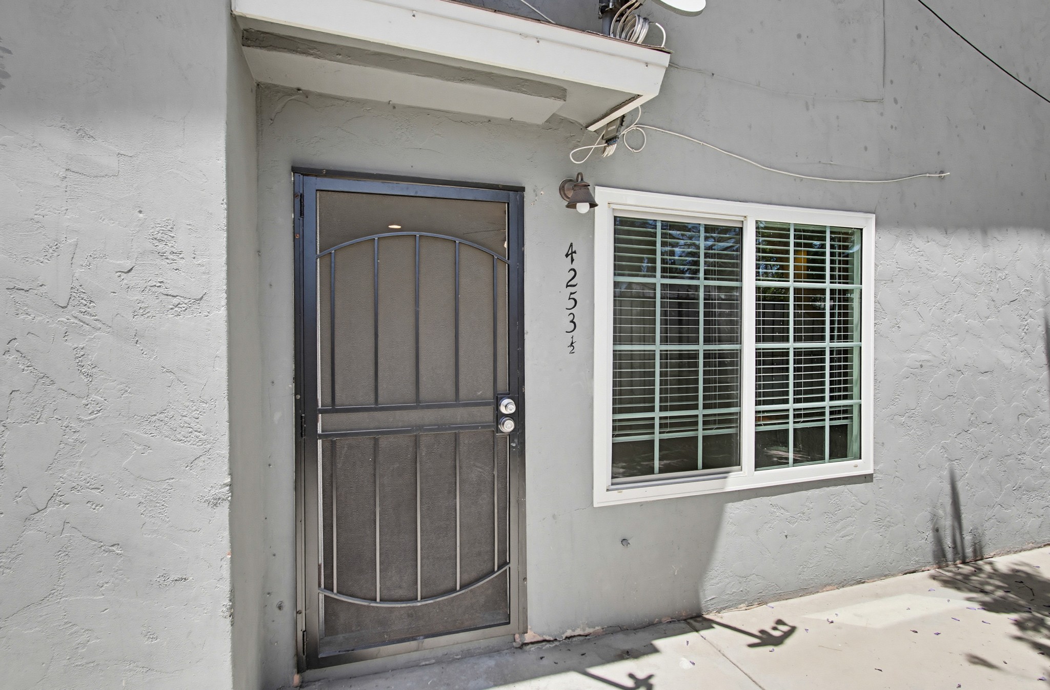Virtual tour photo 29 of 52 for 4251-55 Altadena Ave.