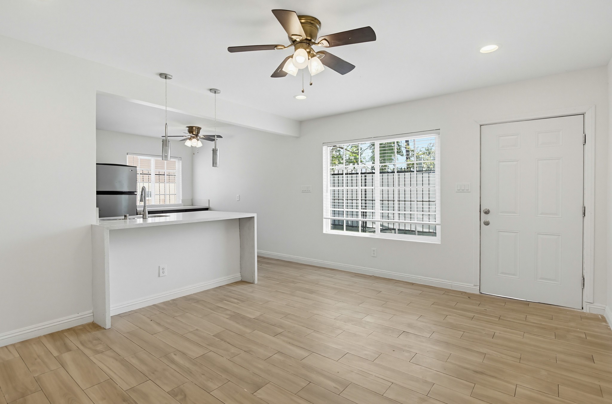 Virtual tour photo 33 of 52 for 4251-55 Altadena Ave.