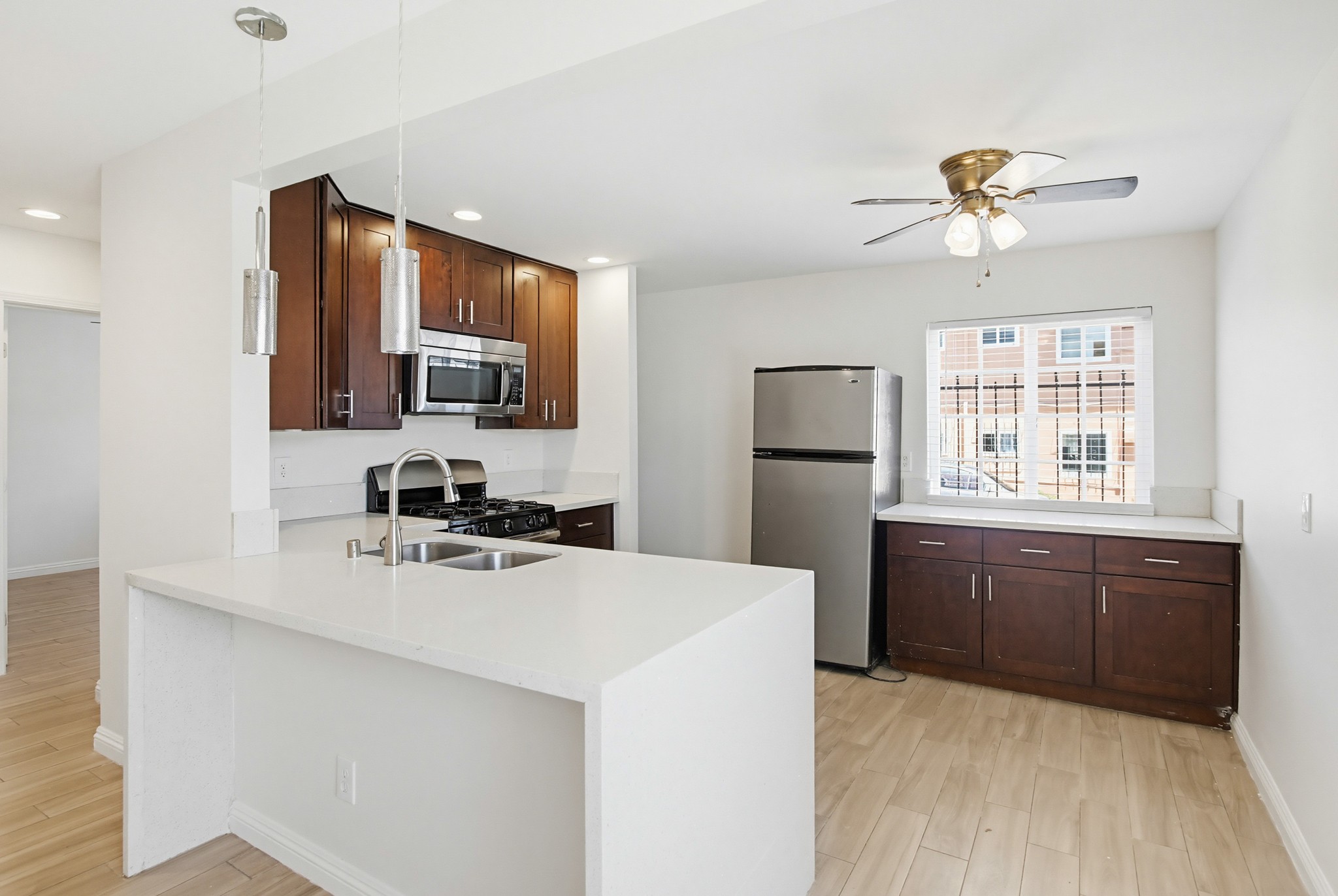 Virtual tour photo 35 of 52 for 4251-55 Altadena Ave.