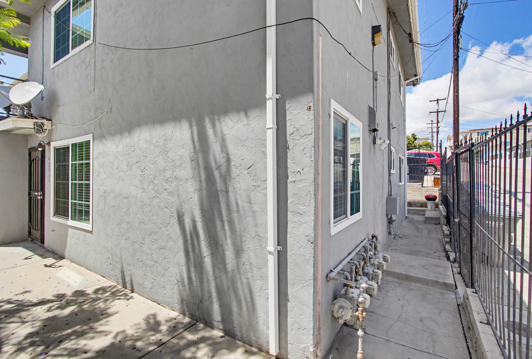 Virtual tour photo 50 of 52 for 4251-55 Altadena Ave.