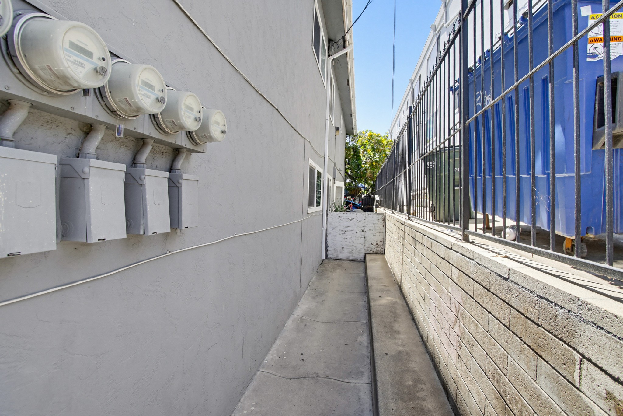 Virtual tour photo 51 of 52 for 4251-55 Altadena Ave.