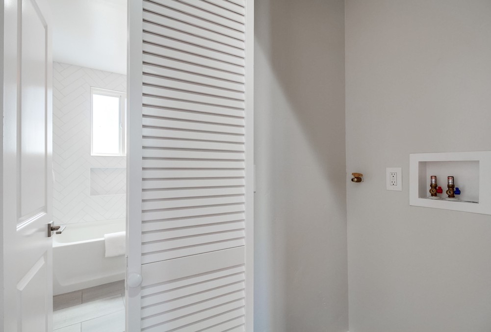 Virtual tour photo 45 of 77 for 4251 Niagara Ave