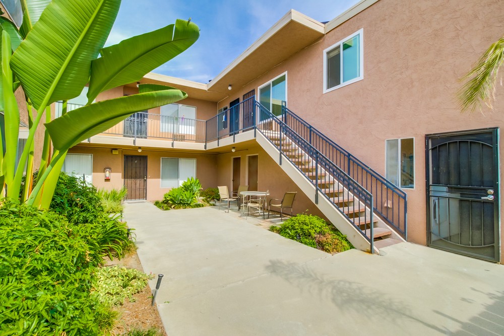 Virtual tour photo 6 of 27 for 4252 35th St