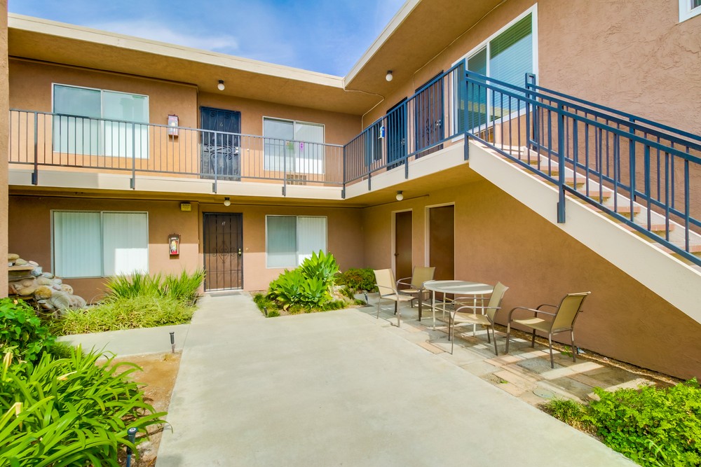 Virtual tour photo 7 of 27 for 4252 35th St