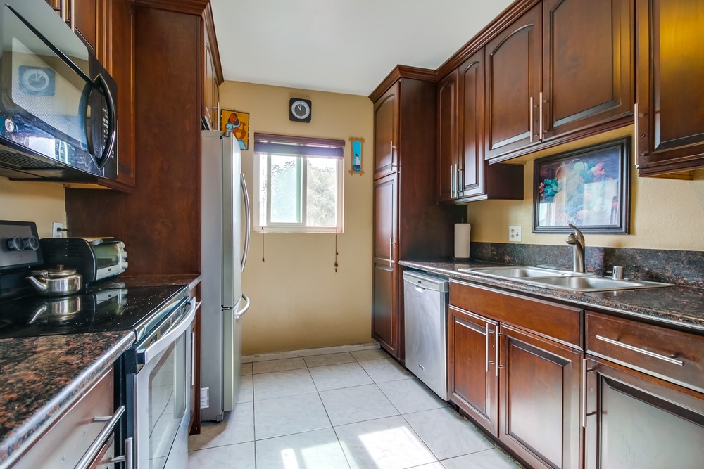 Virtual tour photo 18 of 27 for 4252 35th St