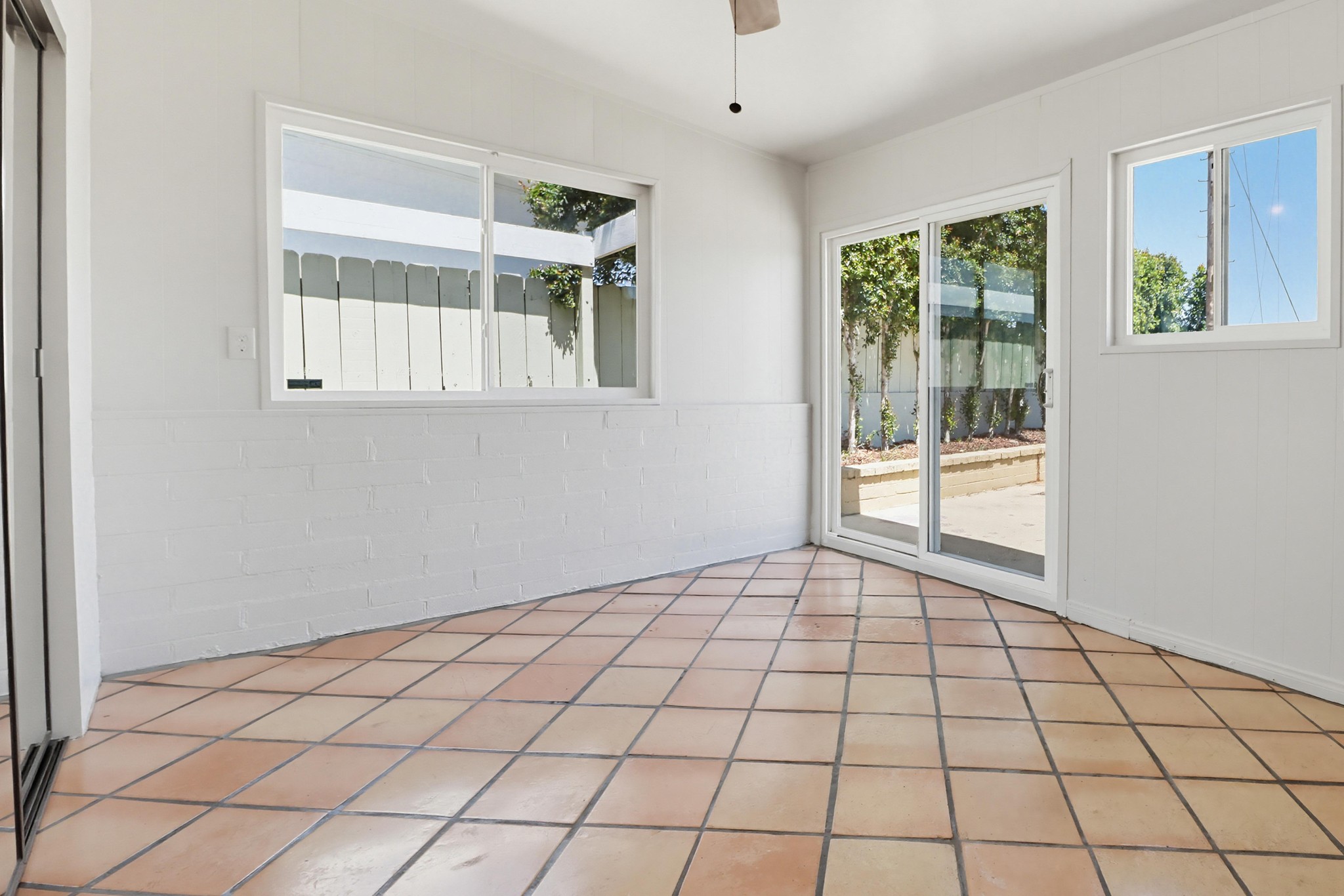 Virtual tour photo 26 of 47 for 4253 View Pl