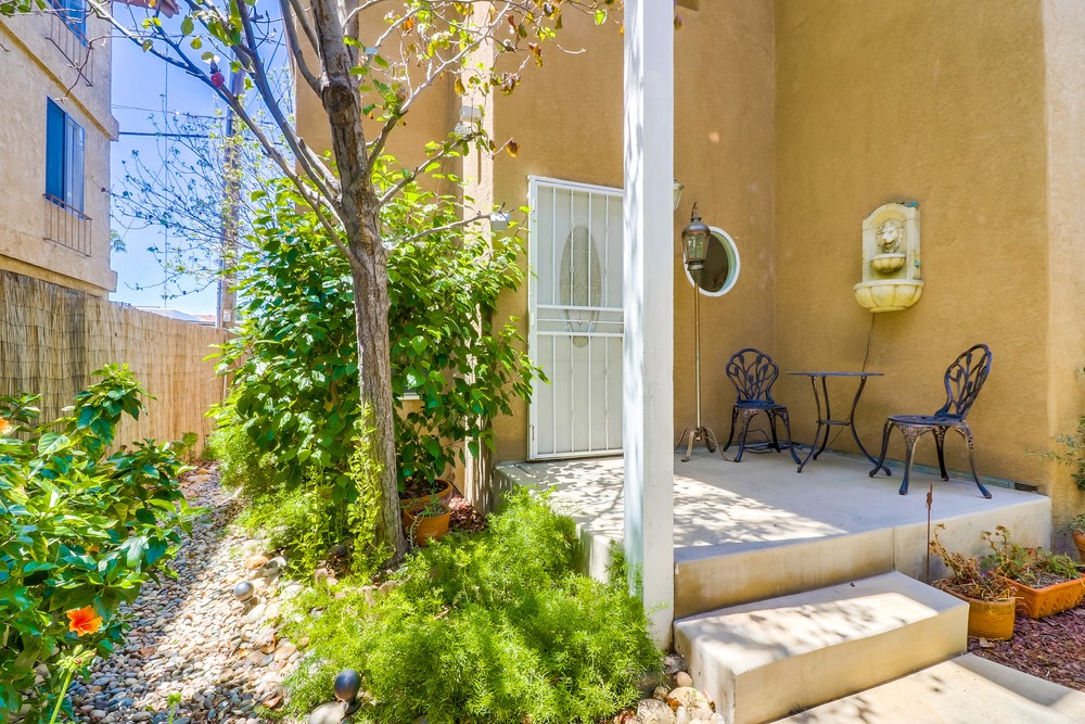 Virtual tour photo 7 of 42 for 4254 Menlo Ave