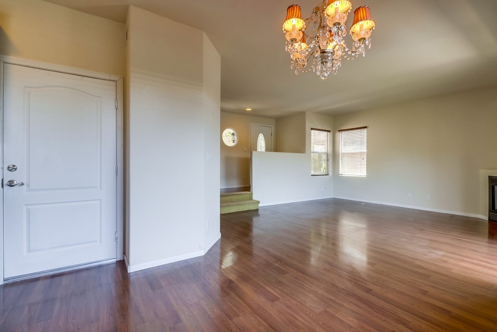 Virtual tour photo 12 of 42 for 4254 Menlo Ave