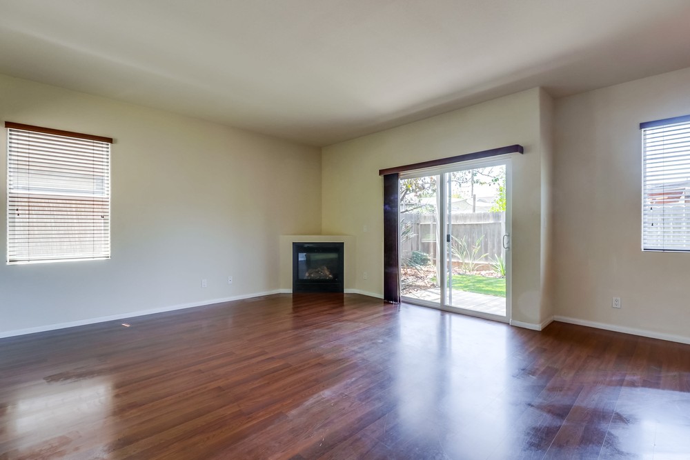 Virtual tour photo 13 of 42 for 4254 Menlo Ave
