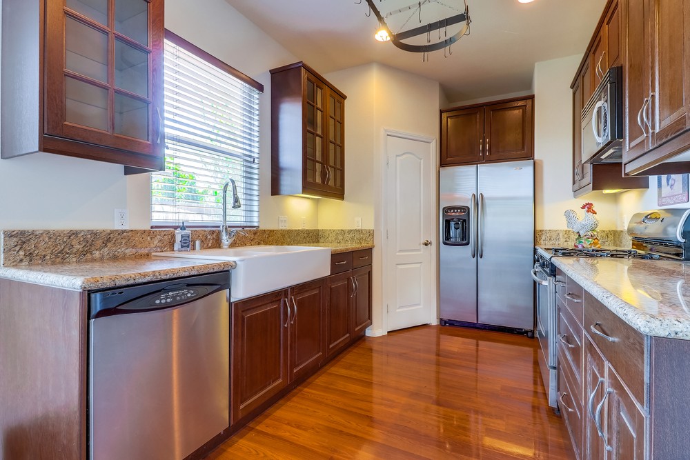 Virtual tour photo 18 of 42 for 4254 Menlo Ave