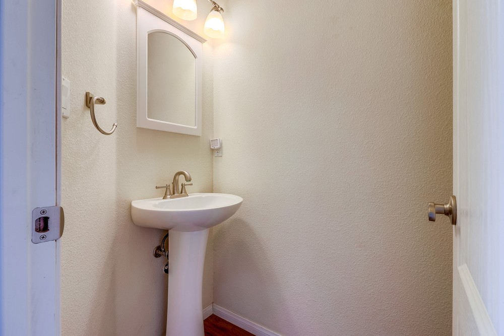 Virtual tour photo 24 of 42 for 4254 Menlo Ave
