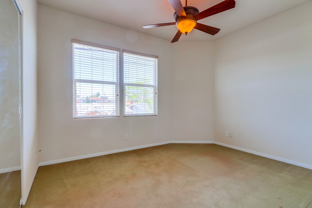 Virtual tour photo 28 of 42 for 4254 Menlo Ave