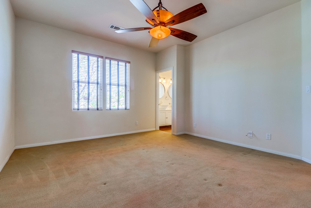 Virtual tour photo 29 of 42 for 4254 Menlo Ave