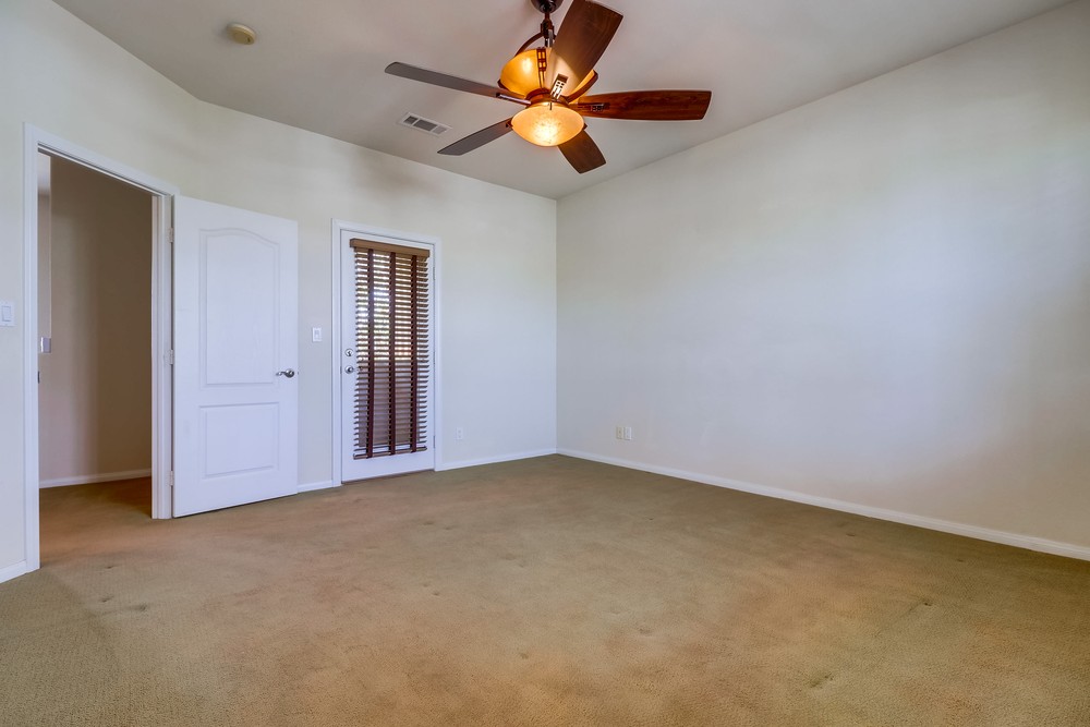 Virtual tour photo 30 of 42 for 4254 Menlo Ave