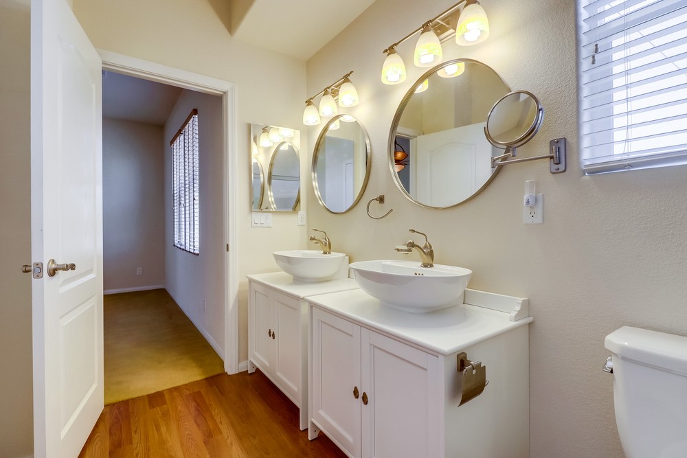 Virtual tour photo 33 of 42 for 4254 Menlo Ave