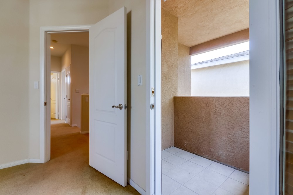 Virtual tour photo 34 of 42 for 4254 Menlo Ave