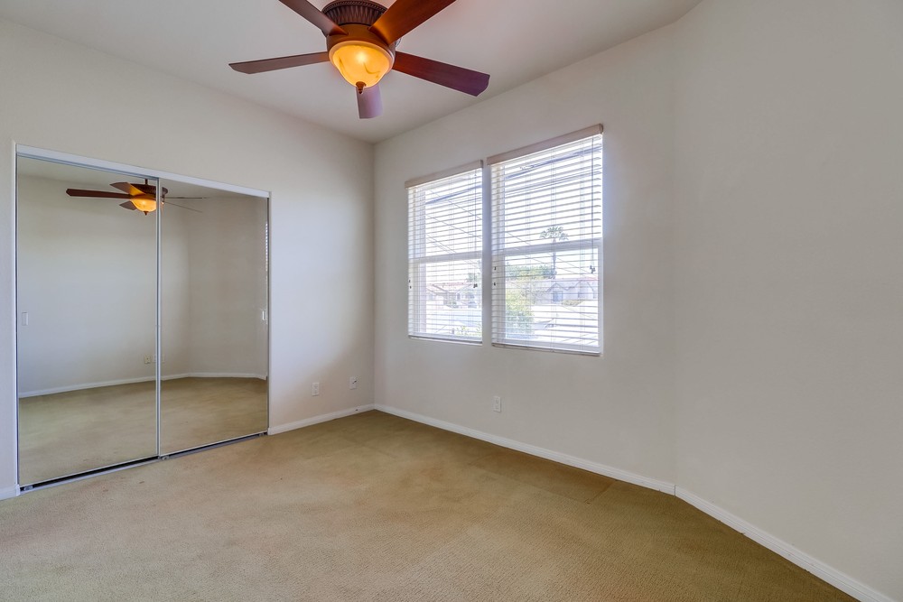 Virtual tour photo 37 of 42 for 4254 Menlo Ave