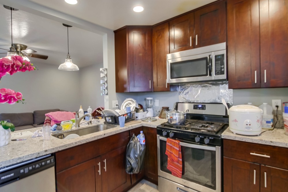 Virtual tour photo 19 of 41 for 4255 Altadena Ave